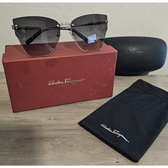 Salvatore Ferragamo SF223S Rimless Butterfly Sunglasses Rose Gold Gray Designer - Picture 1 of 14